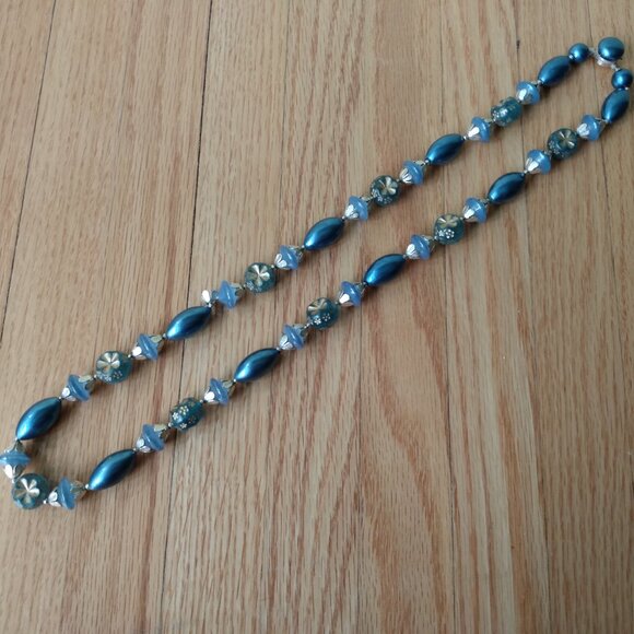 Vintage Blue Gold Beaded Necklace Retro Plastic Mid-Century Made in Hong Kong - Picture 12 of 12